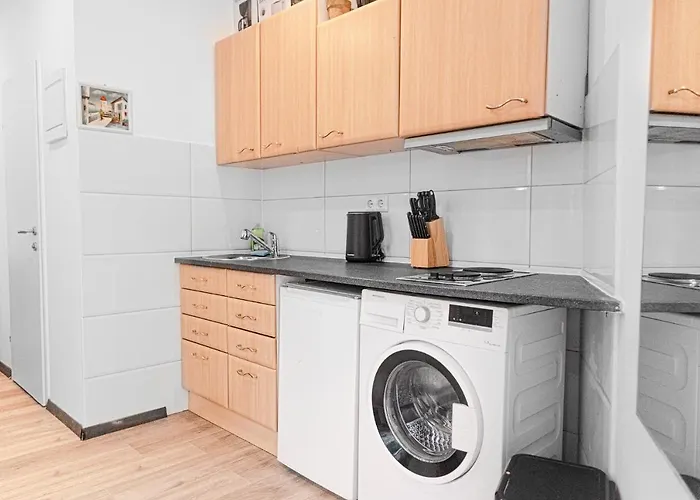 King 10 Mins Walk From Downtown Апартаменты
